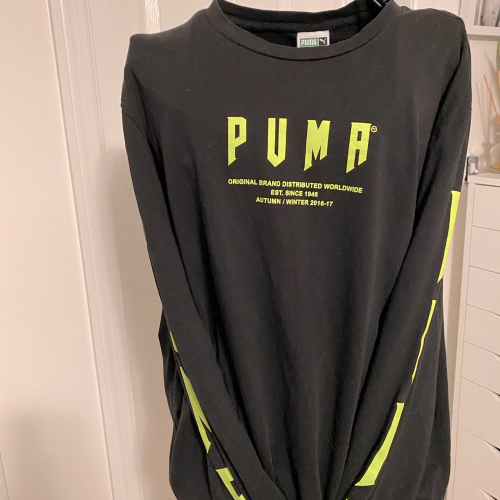Puma Crewneck as seen on Carli Bybel